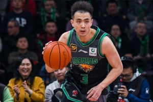 里程碑！赵继伟CBA生涯总得分突破5000大关